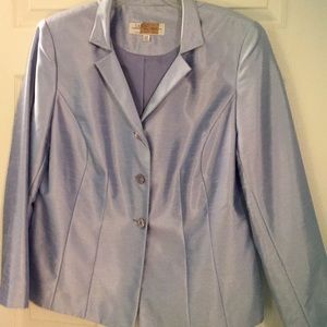 Two-piece skirt suit